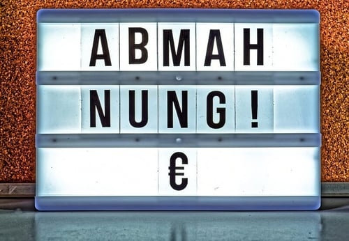 Abmahnung Leuchtschrift