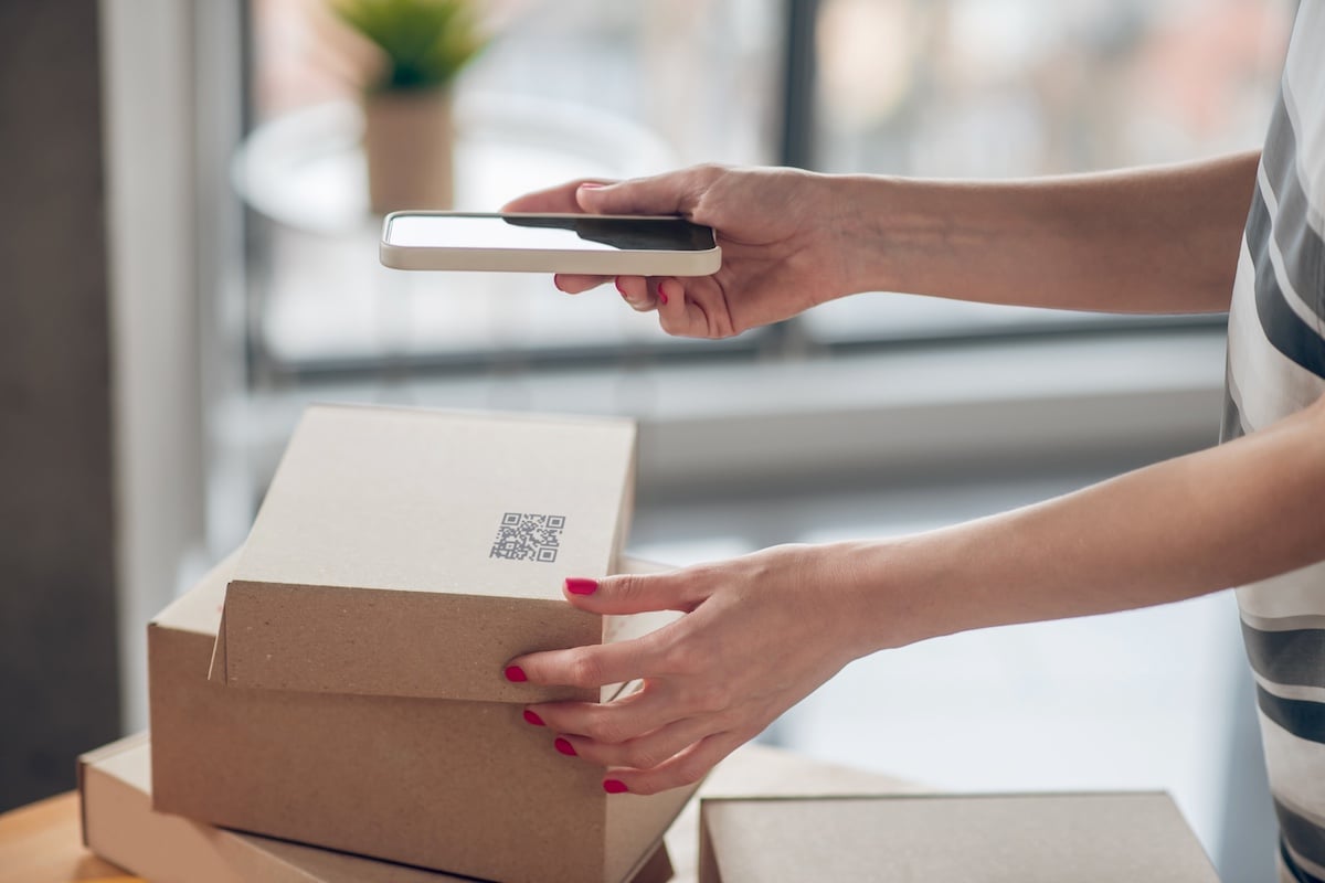 qr-code-verpackung-karton