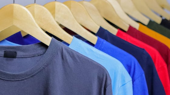 Darf ich Basic-Teile von H&M und Co. veredeln und verkaufen?