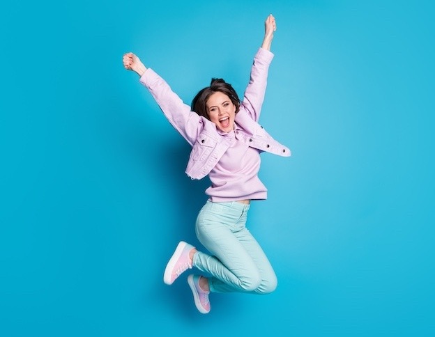 full-length-photo-crazy-pretty-lady-jump-up-supporting-sports-team-cheerleader-captain (1)