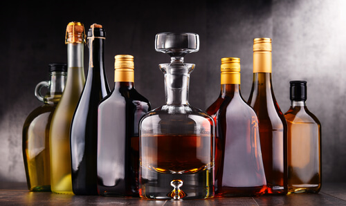 diverse Alkoholflaschen
